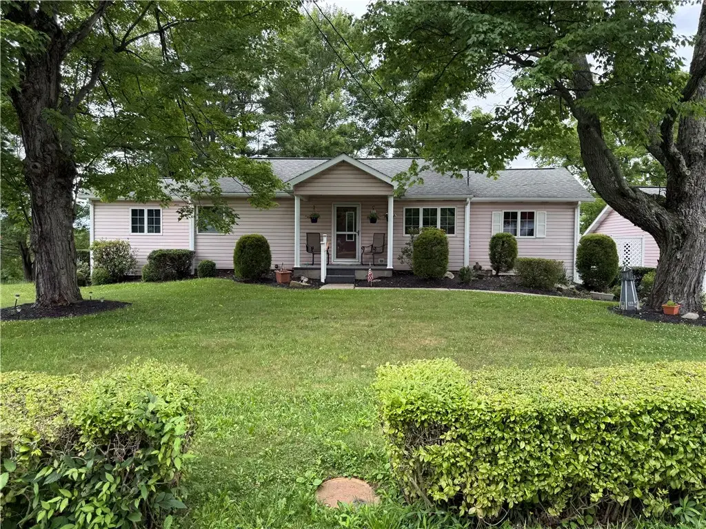 5122 Mccandless Road , Center