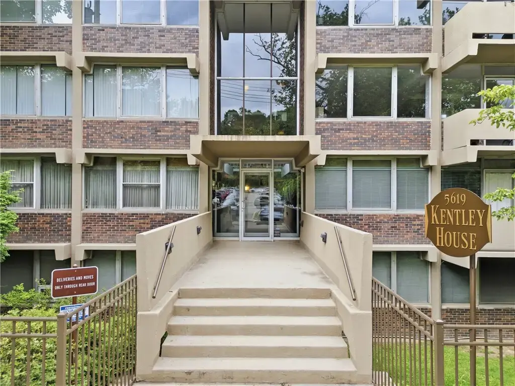 5619 Kentucky Avenue 202, Shadyside
