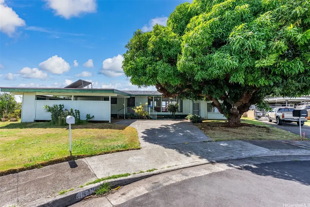 98-1712 Laauhuahua Way, Pearl City