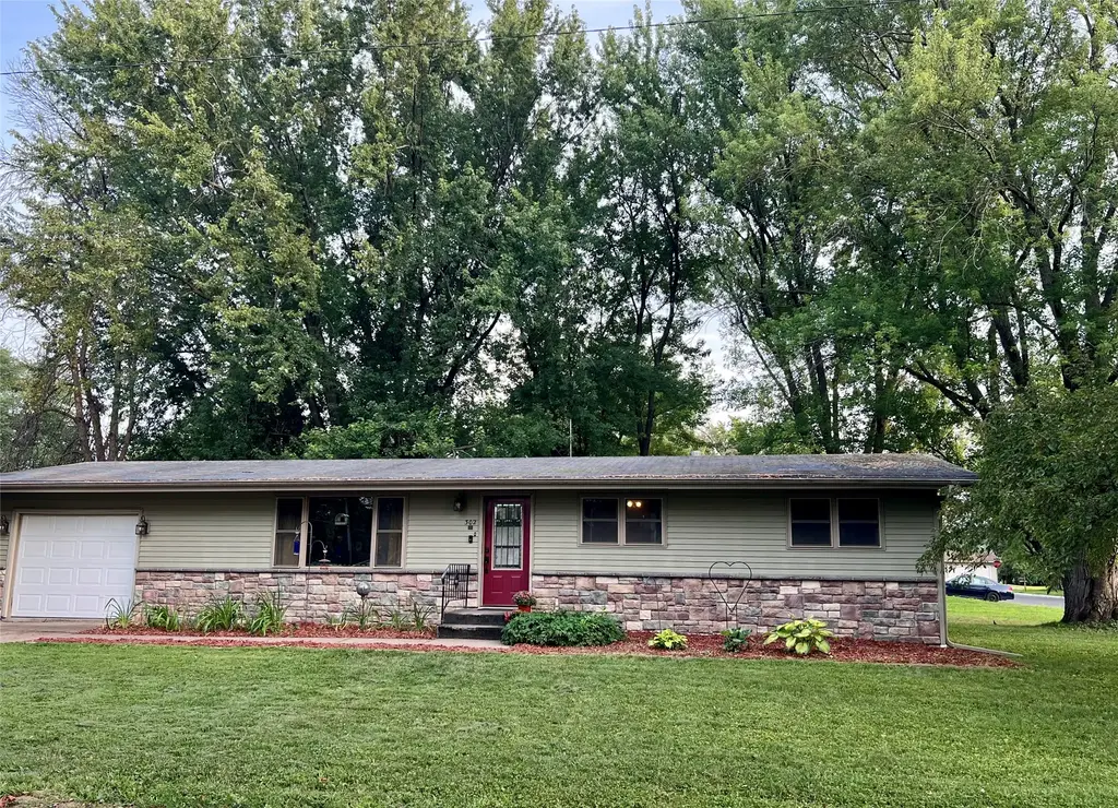 302 4th Avenue, Colfax
