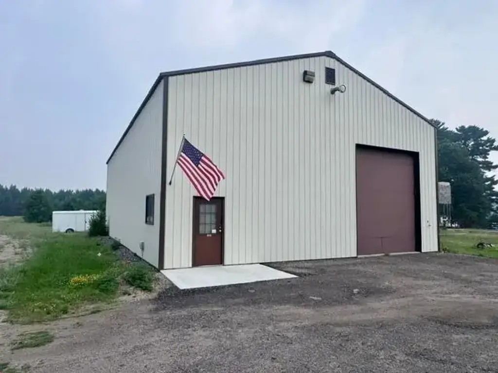 1055 Vlach Rd, Eagle River