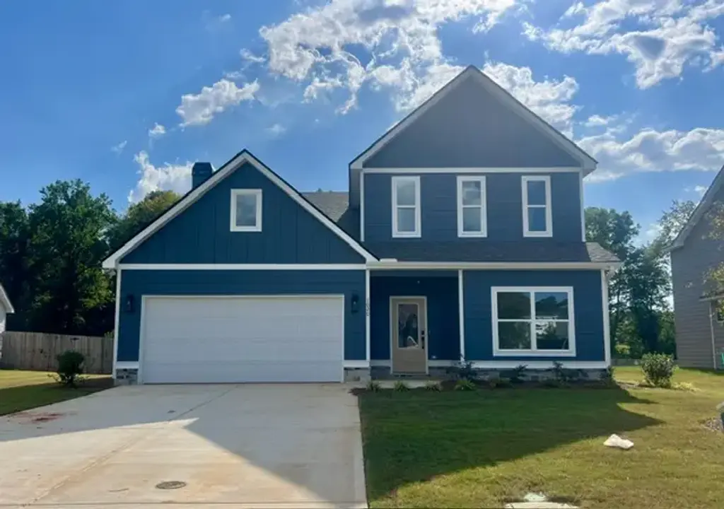 1020 Catherine Dr, Opelika