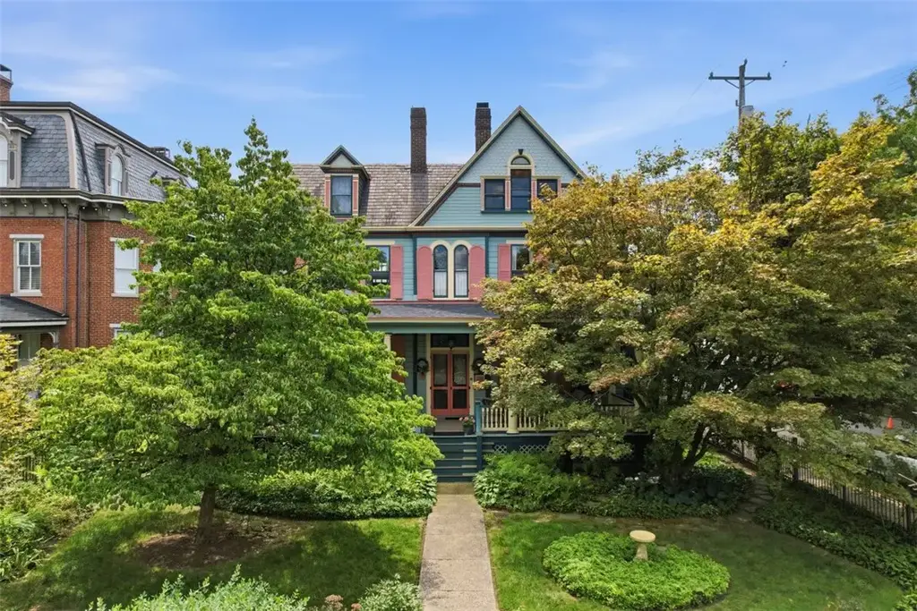 402 Peebles Street, Sewickley