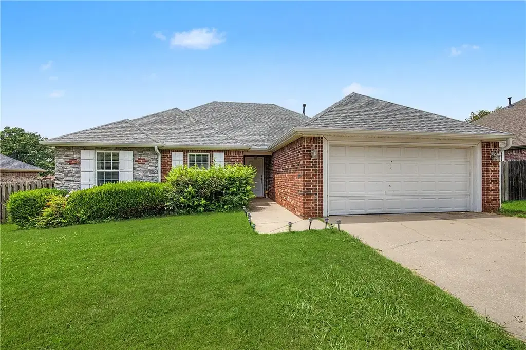 436 Caroline Claire Street, Springdale