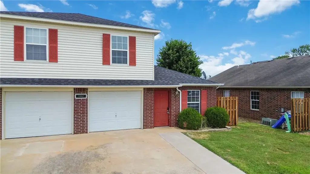 3302 Sw Landau Court, Bentonville