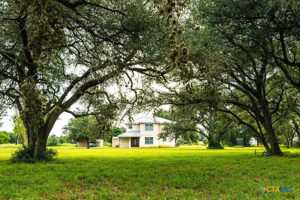 3831 Hopkinsville Road, Cuero