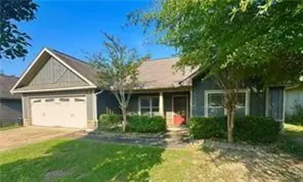 214 Lee Rd 2170, Phenix City