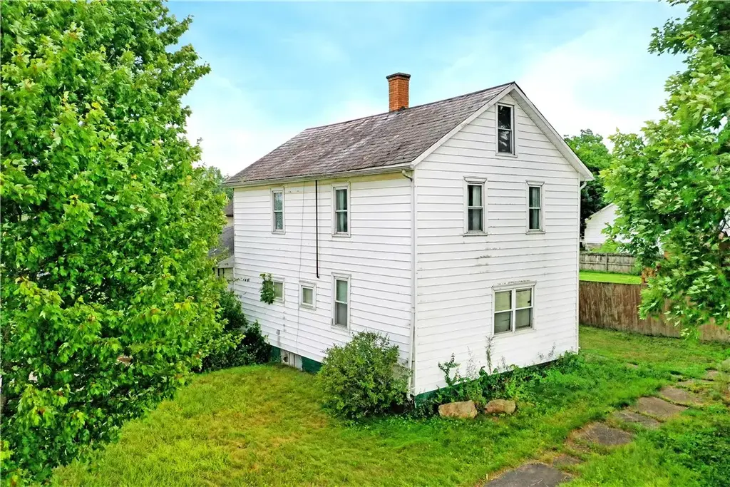78 Water Street , Fredonia