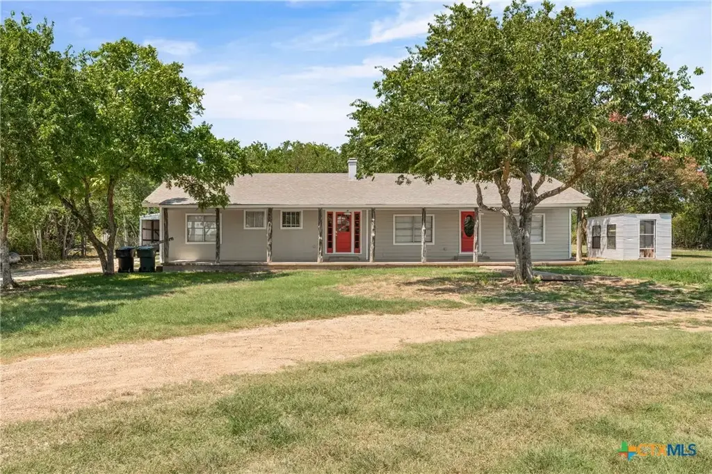 3206 W Nugent Avenue, Temple