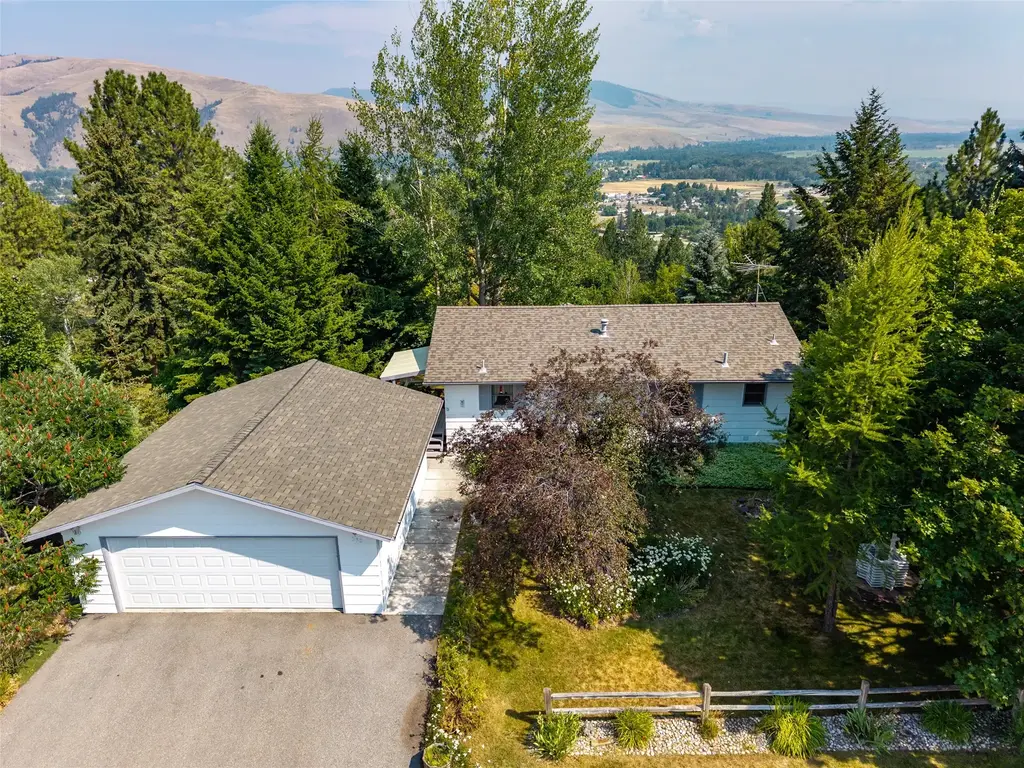 332 Cumberland Street, Lolo