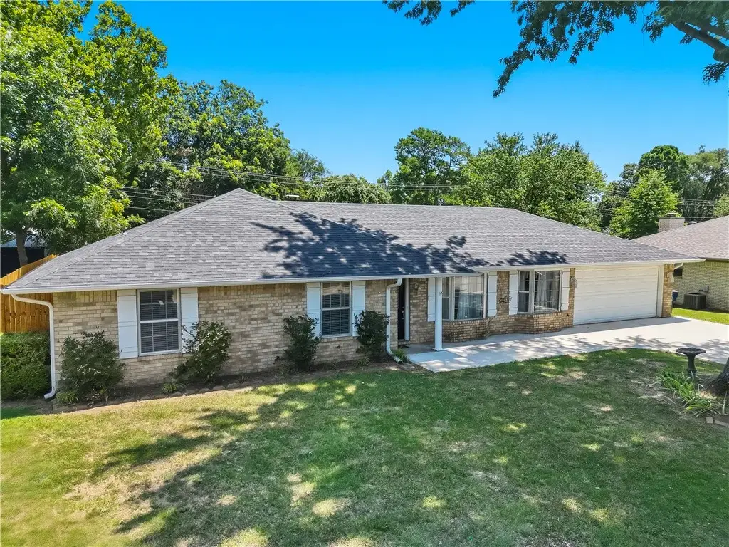 8217 Meadow Drive, Fort Smith