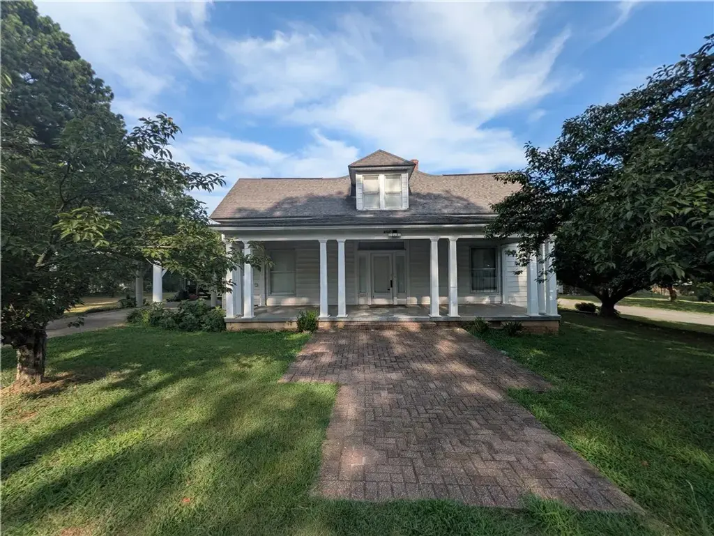 602 Avenue 2 Ne, Atkins