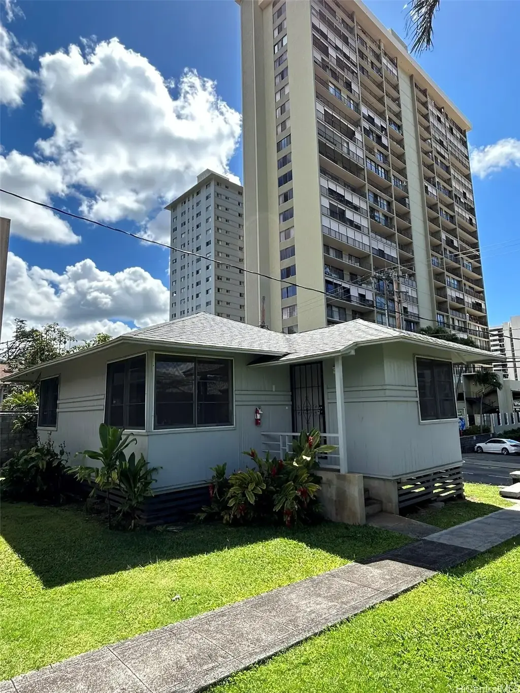 1556 Pensacola Street, Honolulu