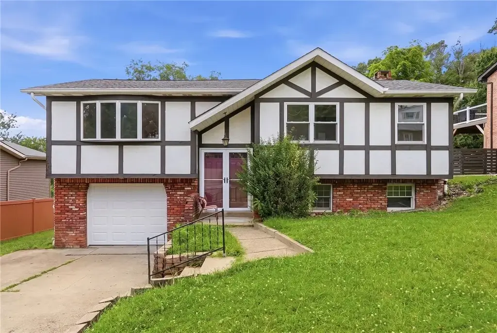 145 Karen Drive , Elizabeth Twp/Boro