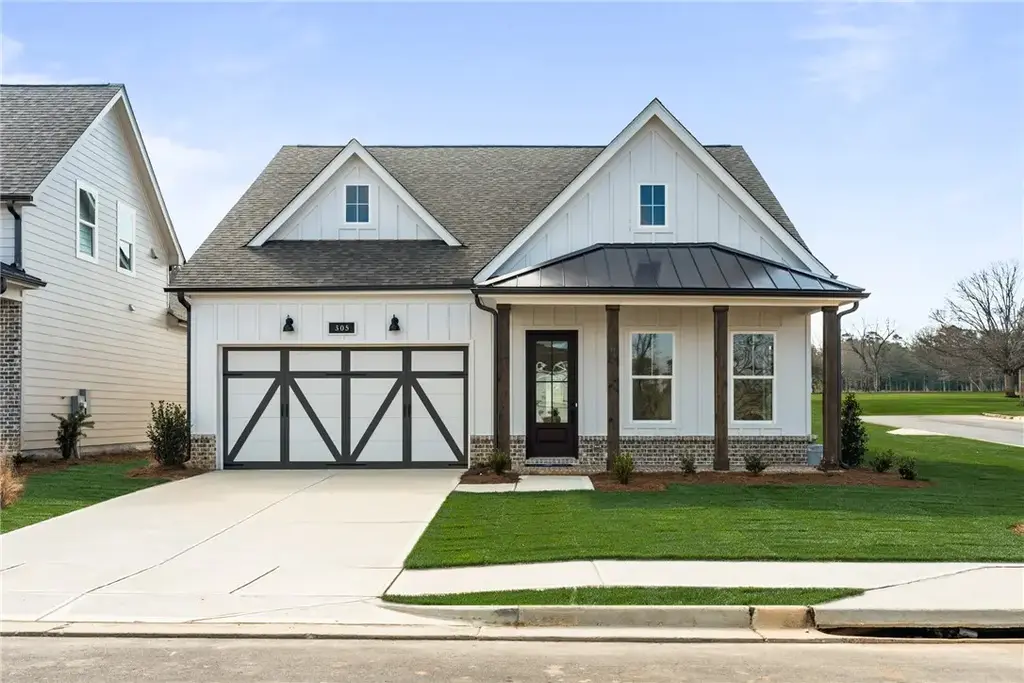 305 Tundra Swann Ln, Auburn
