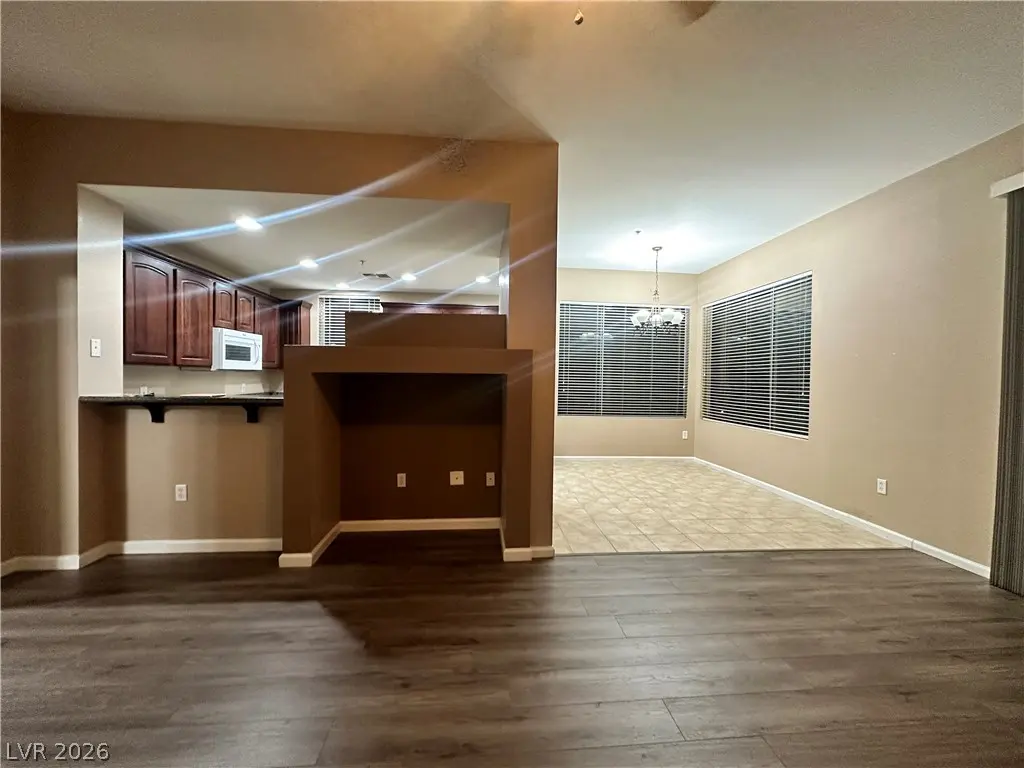 19 E Agate Avenue 305, Las Vegas