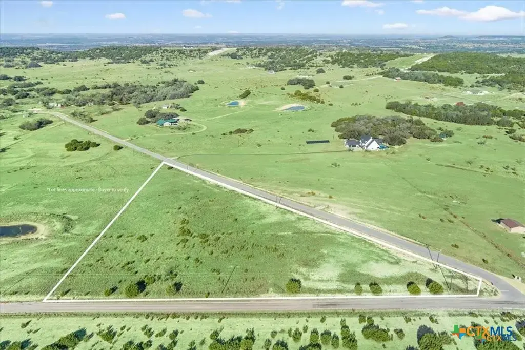 2365 County Road 3270, Kempner