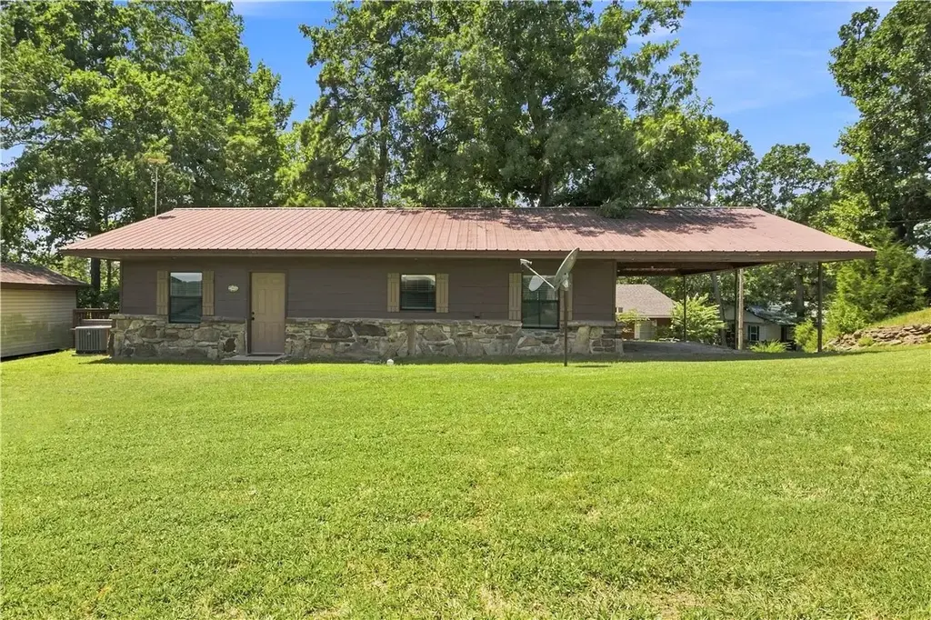 10003 Jims Trail, Rogers
