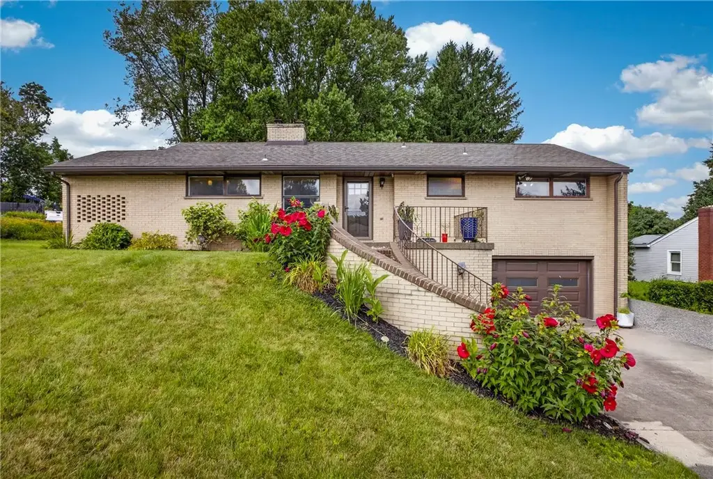 11 Ellen Drive, Robinson