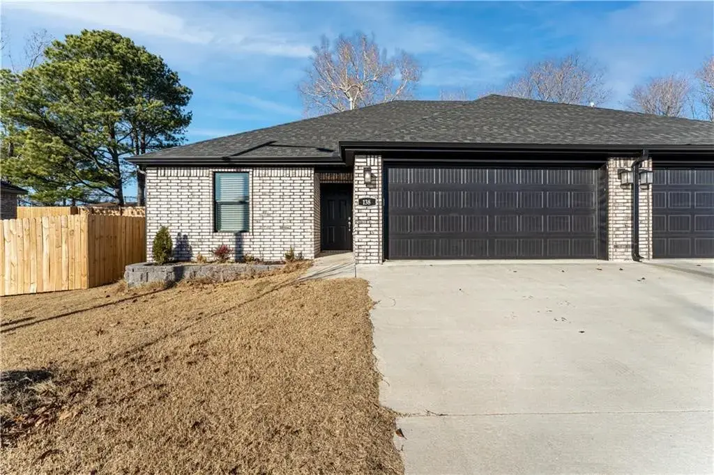 102 Ryder Street, Gentry