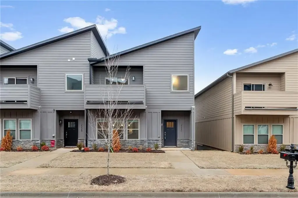 2220 W Million Lane, Fayetteville