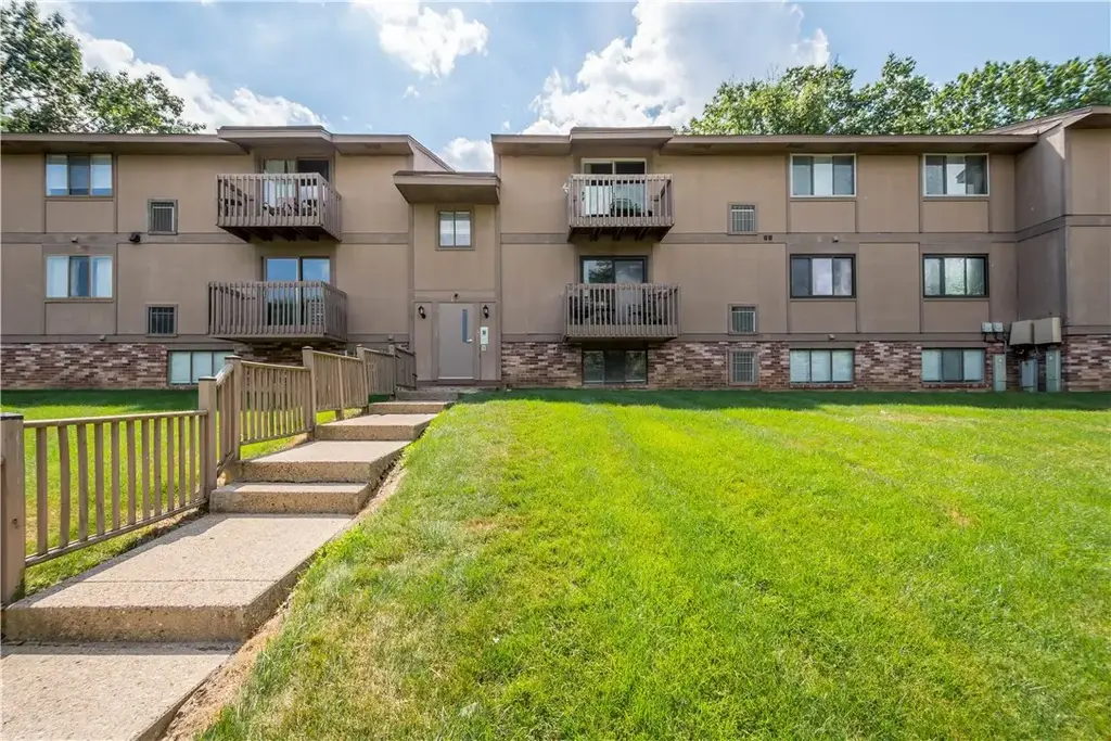 2467 Brook Ledge Road 12b, South Fayette