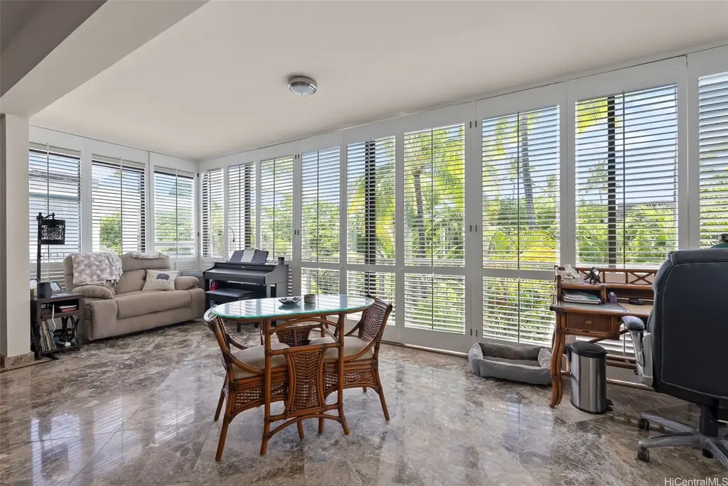 (unit #422) 4999 Kahala Avenue, Honolulu