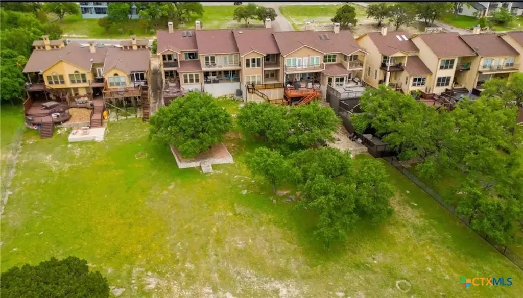 976 Parkview Drive, Canyon Lake