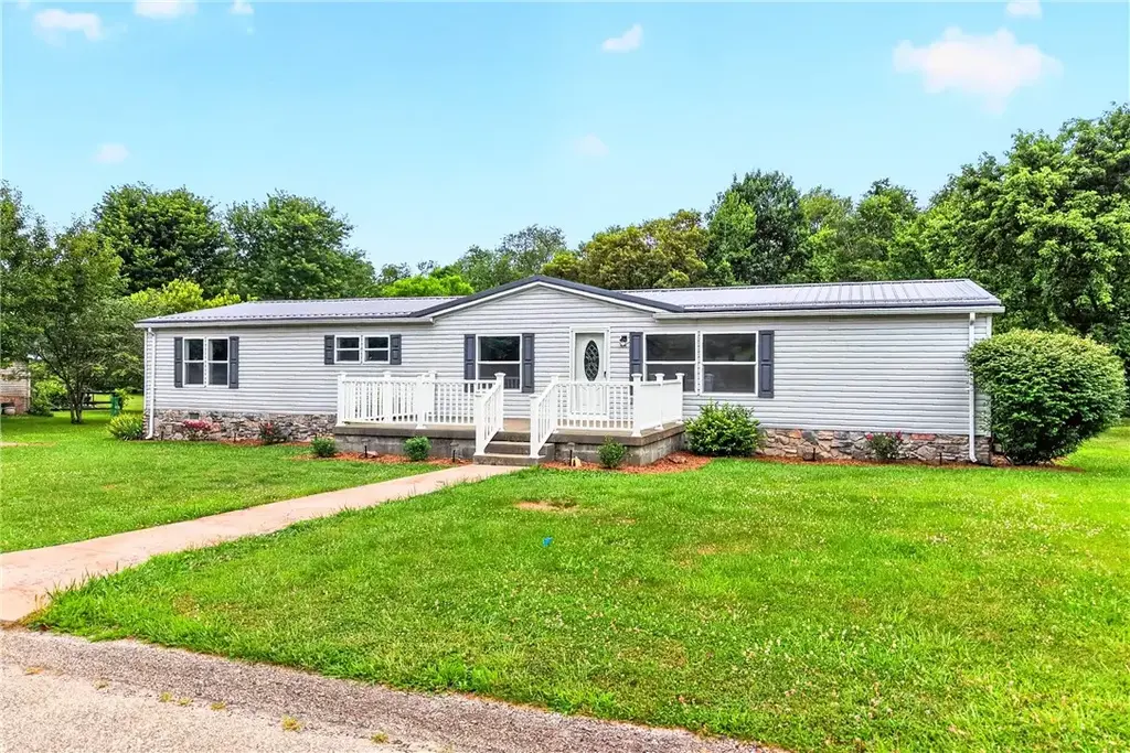 218 Florence Drive , Menallen