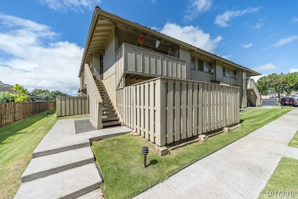 94-1155 Mopua Loop # N2, Waipahu