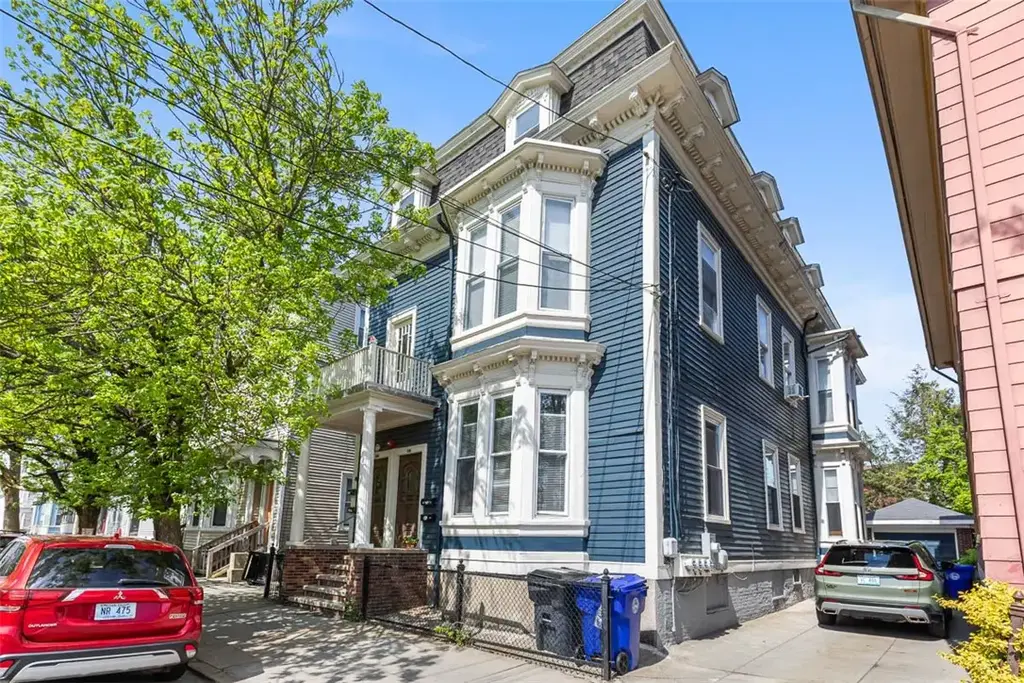 124 Vinton St, Providence