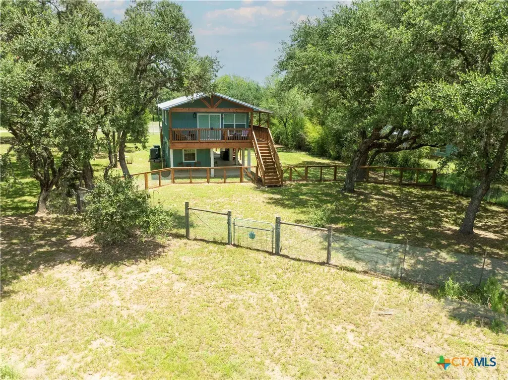 207 Hickory Drive, Sheridan