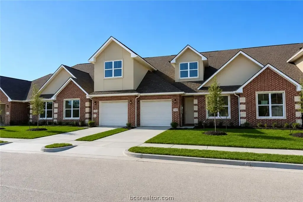 2004 Reagan Court, Bryan