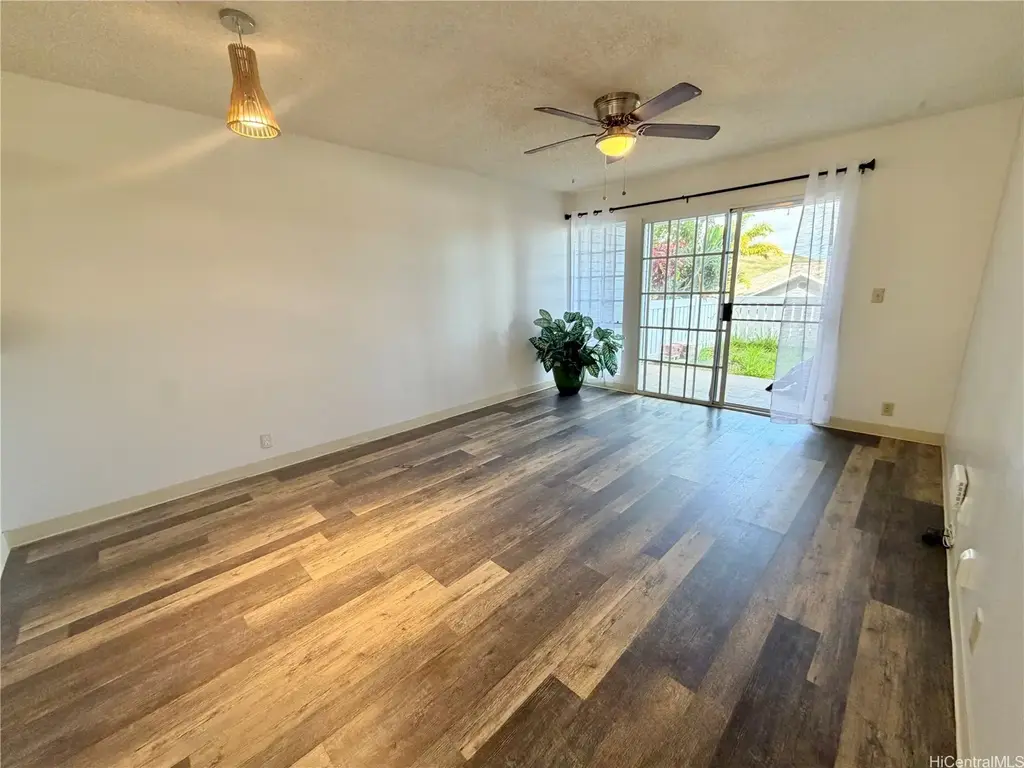 92-1037 Lalahi Street # 13101, Kapolei