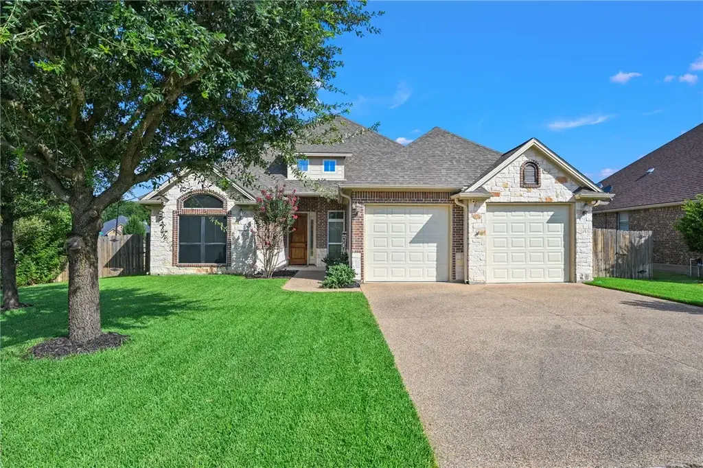 2901 Caney Court, Bryan