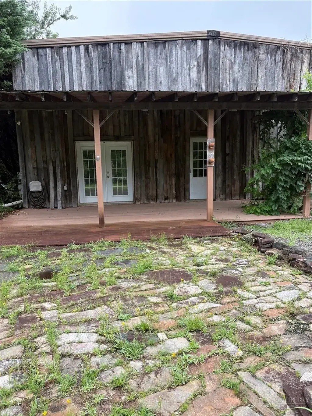 593 Andrews Ridge Road, Sparta