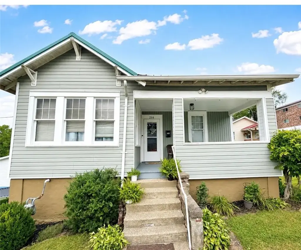 206 Jefferson Street , Connellsville