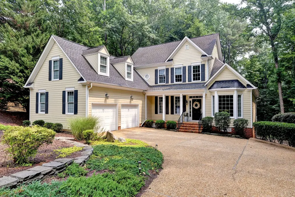 117 Ainsdale, Williamsburg