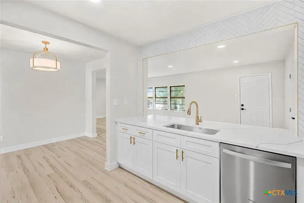 902 W Green Avenue, Killeen
