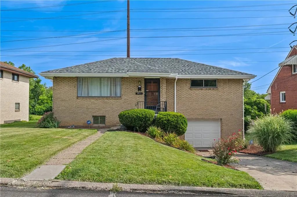 3911 Mayfair Street , Chartiers City