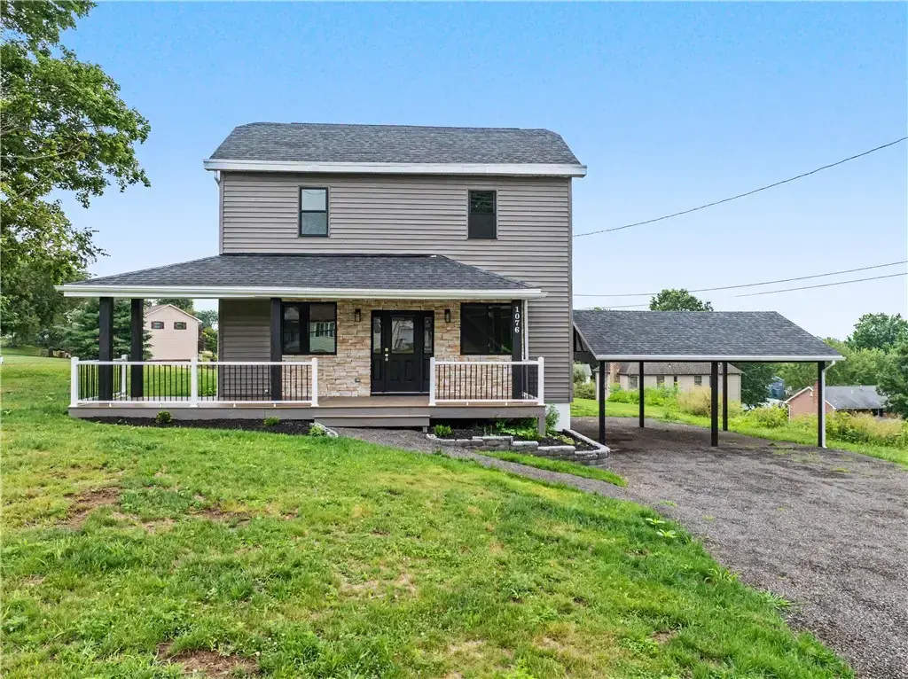 1076 Chapel Road , Center