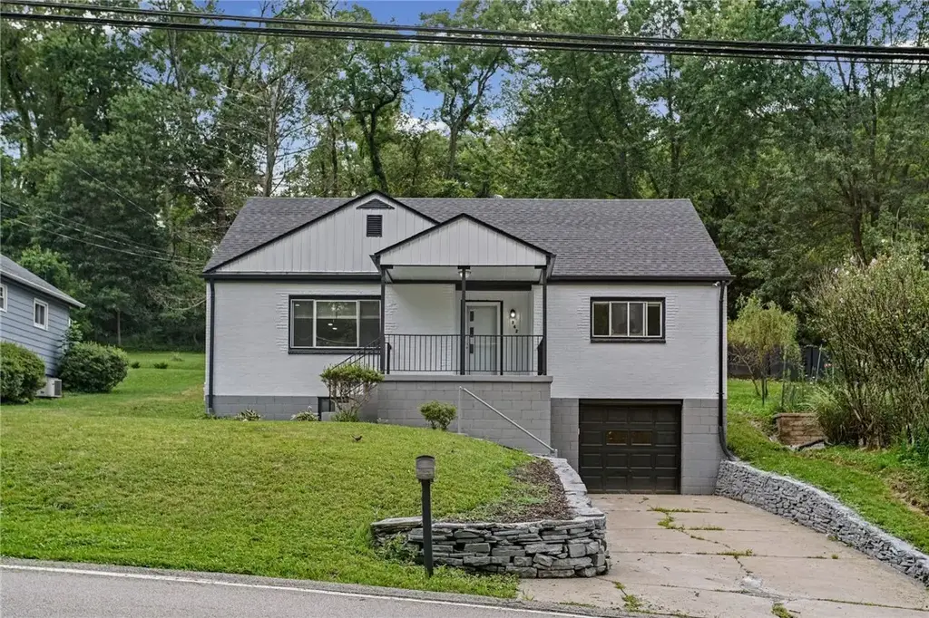 342 Homer Drive , Churchill Boro