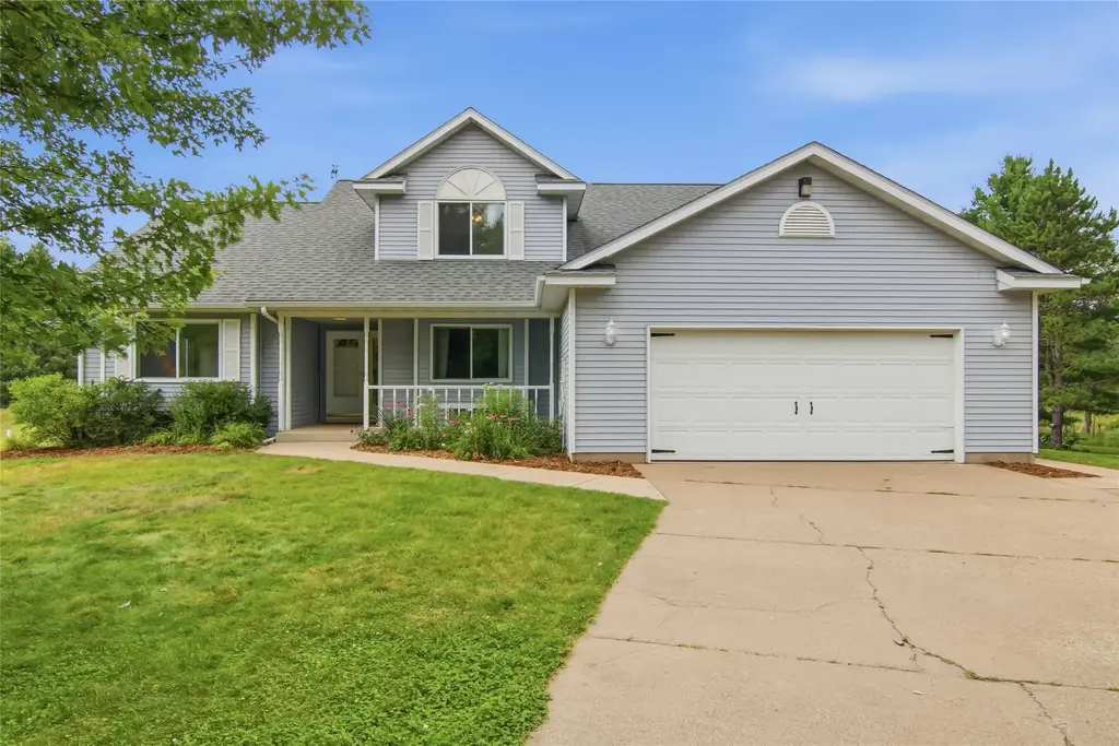 E2090 Cedar Road, Eau Claire