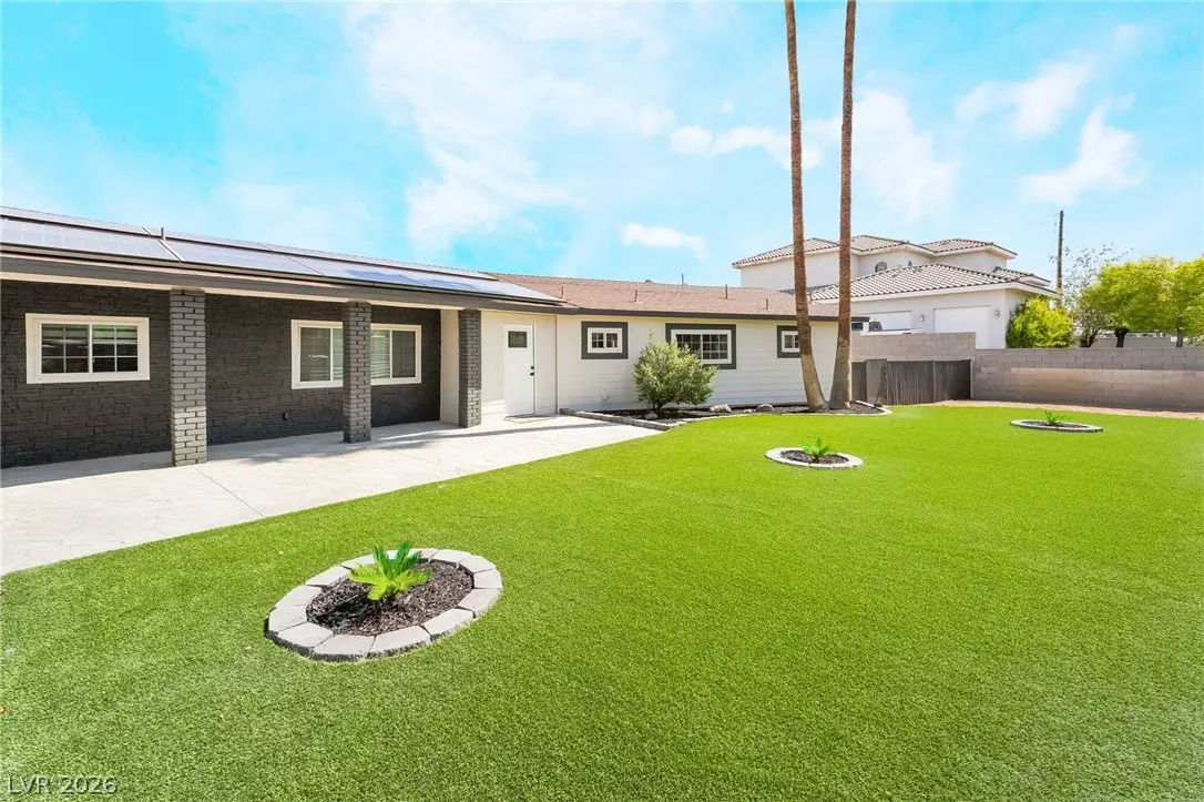 Photo of Listing #2803434