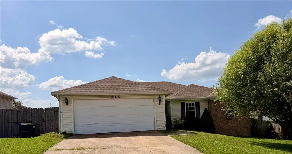 215 Elizabeth, Huntsville