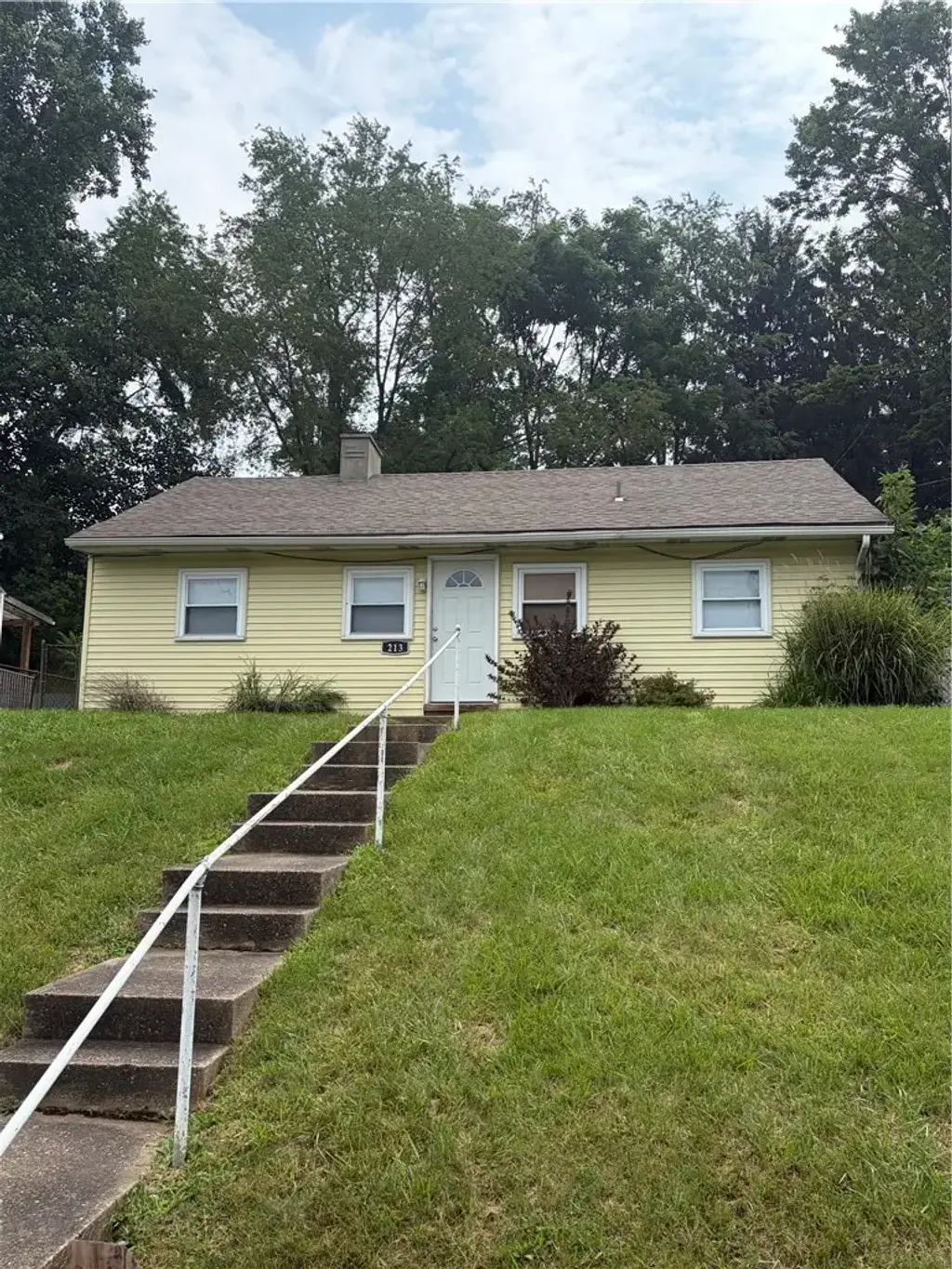 213 Caruso, Monroeville
