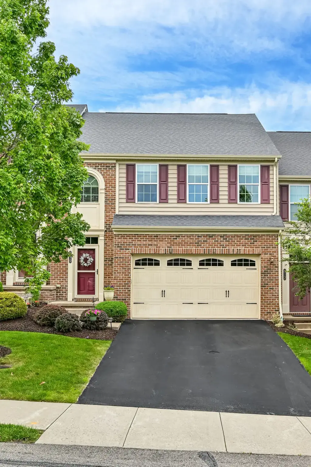 810 Fairgate Drive, Pine