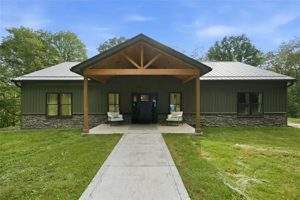 521 Creek Road , Smith