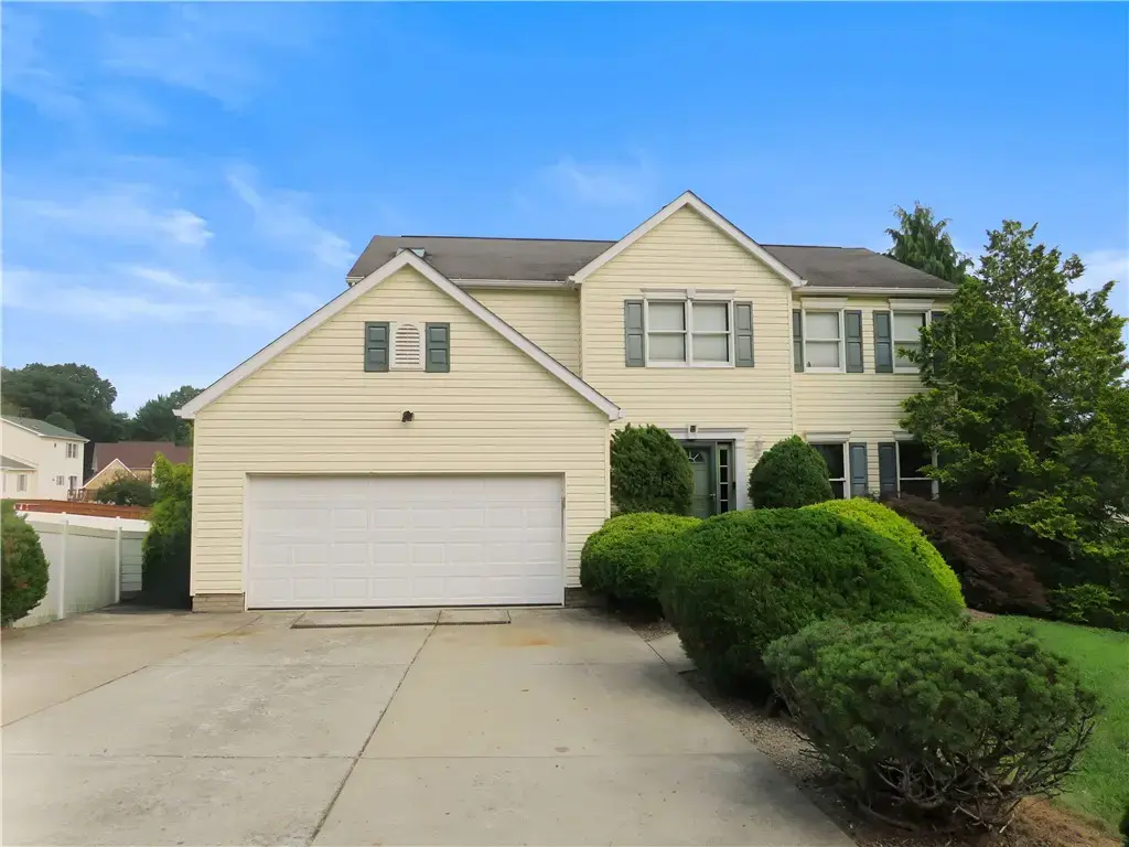 113 Kilarney Drive , Hempfield