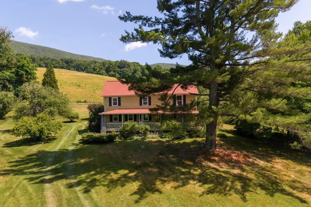 531 Lowland Farms Rd, Hot Springs